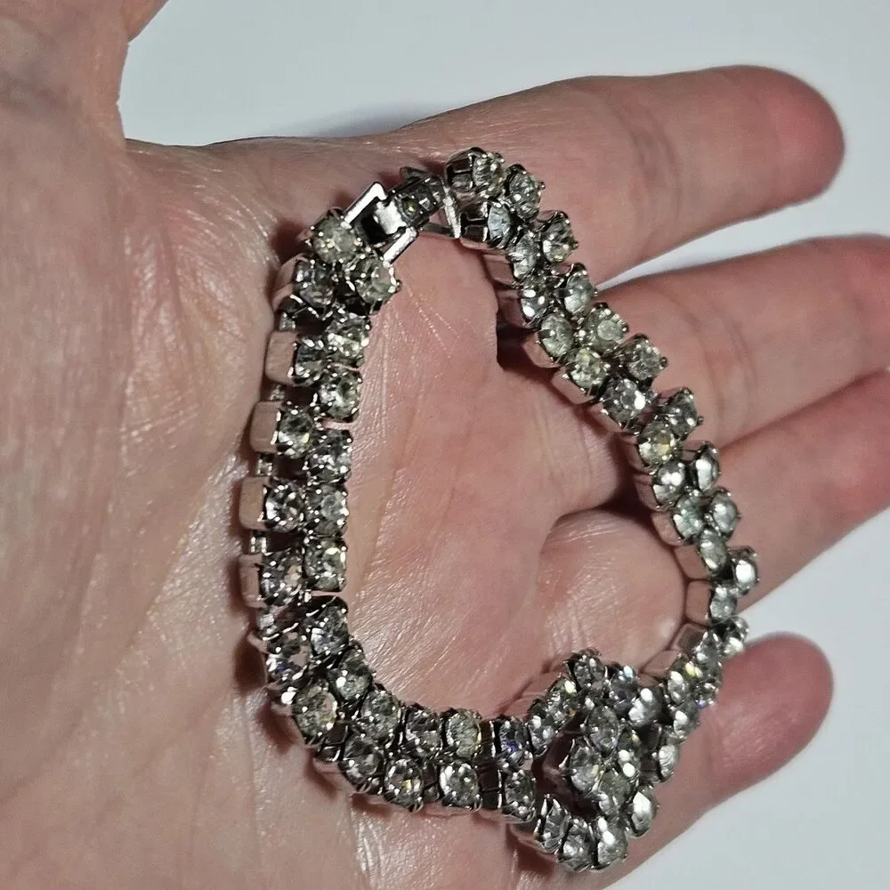 Silver Tone Vintage Clear Rhinestone Bracelet 6.75